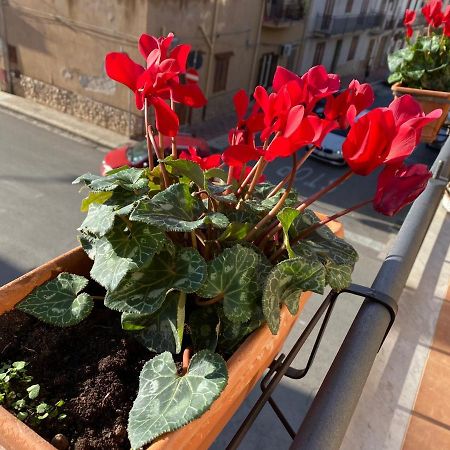 Apartment In The Center Terrasini Exterior foto